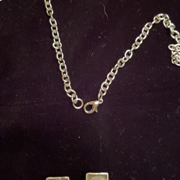 Silver and black pendant and earrings set. - Picture 5 of 5